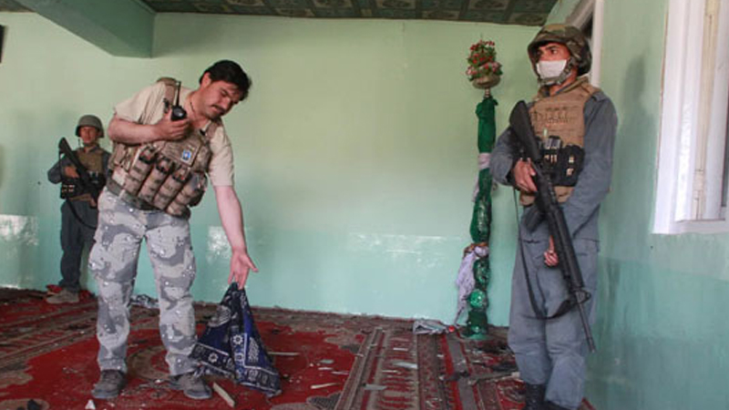আফগানিস্তানে মসজিদে বন্দুক হামলায় একই পরিবারের ৮ জন নিহত