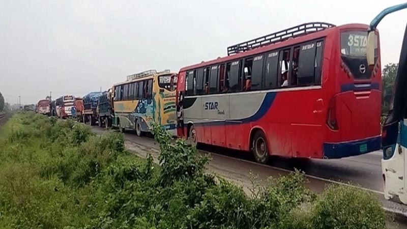 বঙ্গবন্ধু সেতু-ঢাকা মহাসড়‌কে দীর্ঘ যানজট