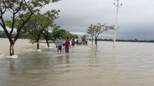 সুনামগঞ্জের সঙ্গে সারাদেশের সড়ক যোগাযোগ বিচ্ছিন্ন