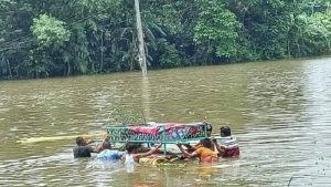 দেশে বন্যায় মৃত্যু বেড়ে ১০৭