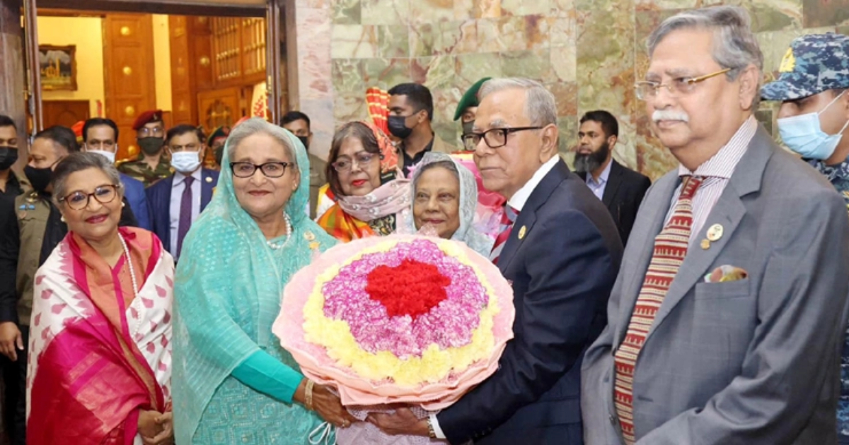 রাষ্ট্রপতির সঙ্গে প্রধানমন্ত্রী ও সাহাবুদ্দিনের সাক্ষাৎ