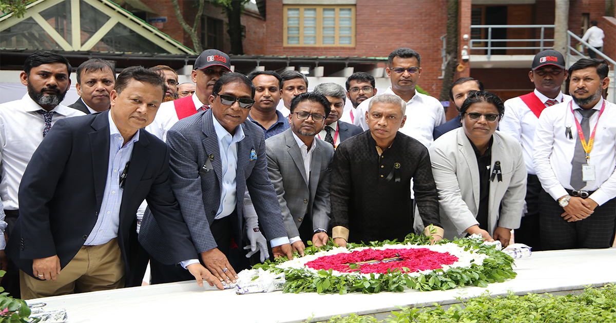 বঙ্গবন্ধুর সমাধিতে এসবিএসি ব্যাংকের শ্রদ্ধা