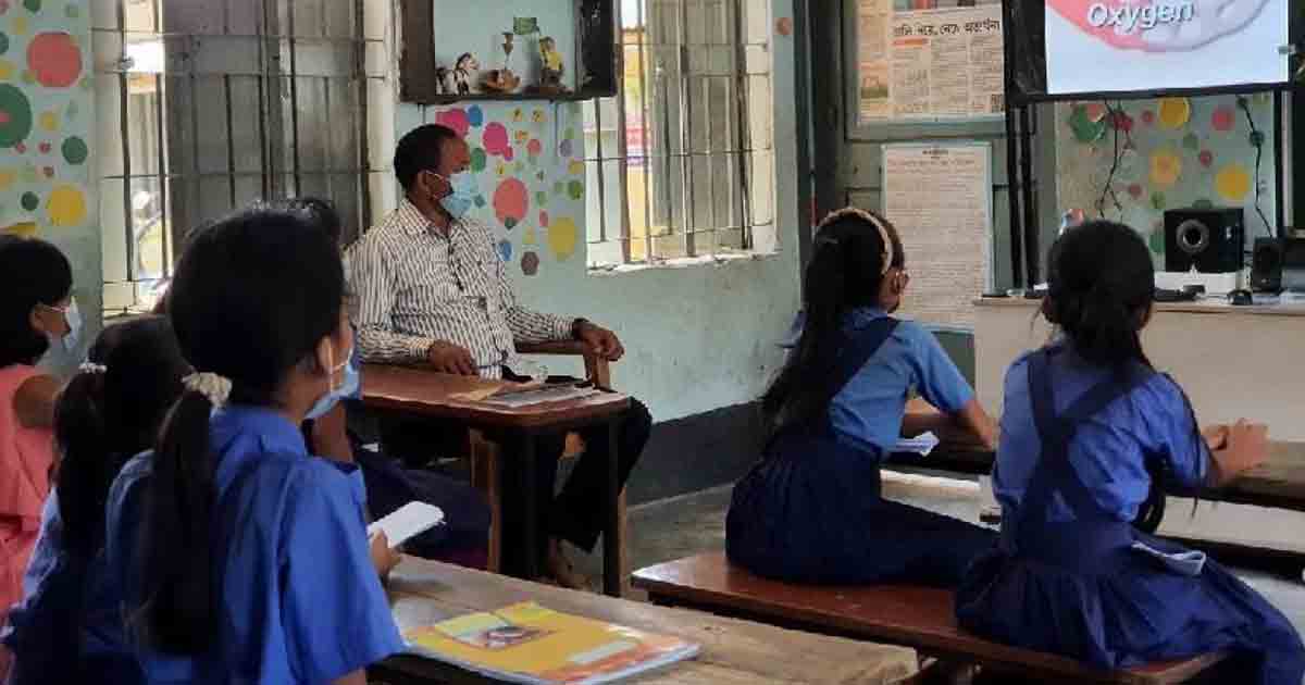 শিক্ষার্থীদের টিউশন ও গাইড বইয়ে খরচ ৩০ হাজার টাকা