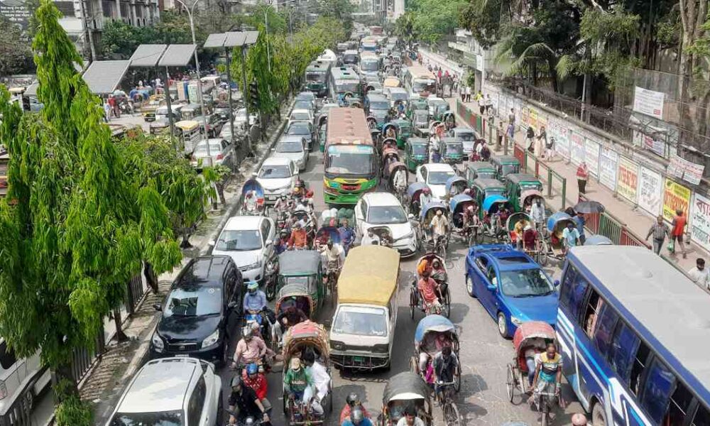 আন্দোলনের নামে সড়ক অবরোধে রাজধানীতে যানজট স্যালভো কেমিক্যাল