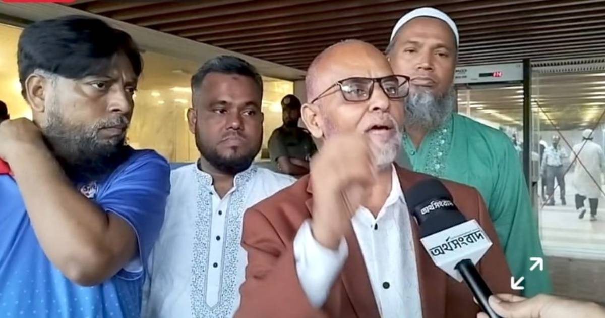 ড. আনিসুজ্জামানের কাছে মাকসুদের অপসারণ চাইলো বিনিয়োগকারীরা অপসারণ