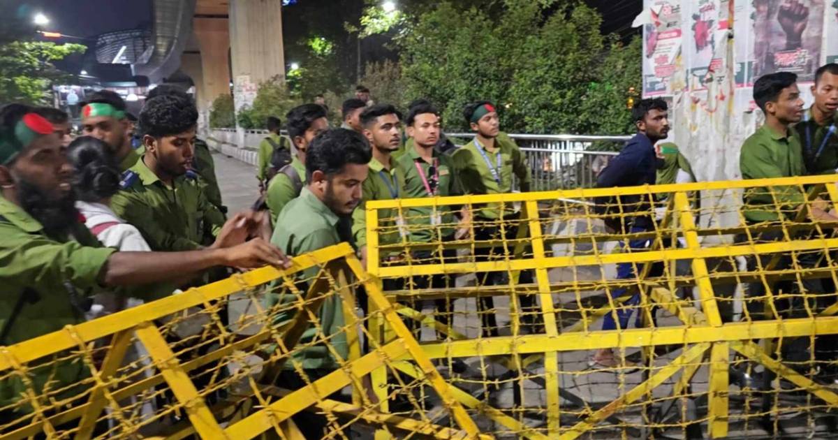 নার্সিং শিক্ষার্থীদের ওপর লাঠিচার্জ, শাহবাগে যান চলাচল শুরু আইপিডিসি