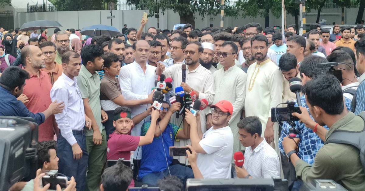 দাবি বাস্তবায়নের নতুন কেন্দ্র হবে কাকরাইল মোড়: রইছ উদ্দিন বাংলাদেশ ফাইন্যান্স