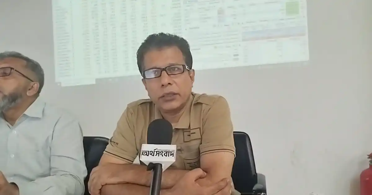 যুদ্ধে ভারতের বাজার ঊর্ধ্বমুখী, দেশের পুঁজিবাজারে পতন রাশেদ কমিশনে আস্থাহীনতায় সালমান