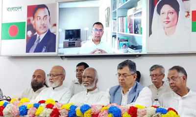 কাজে