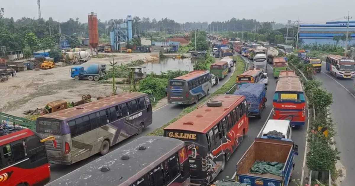 ঢাকা-টাঙ্গাইল-যমুনা সেতু মহাসড়কে ১৫ কিমি যানজট লরিয়েল