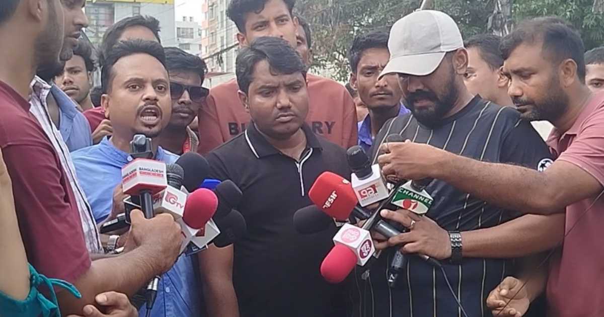 সাধারণ শিক্ষার্থীদের আন্দোলনের সাথে একাত্মতা ঘোষণা ছাত্রদলের পুঁজিবাজারে