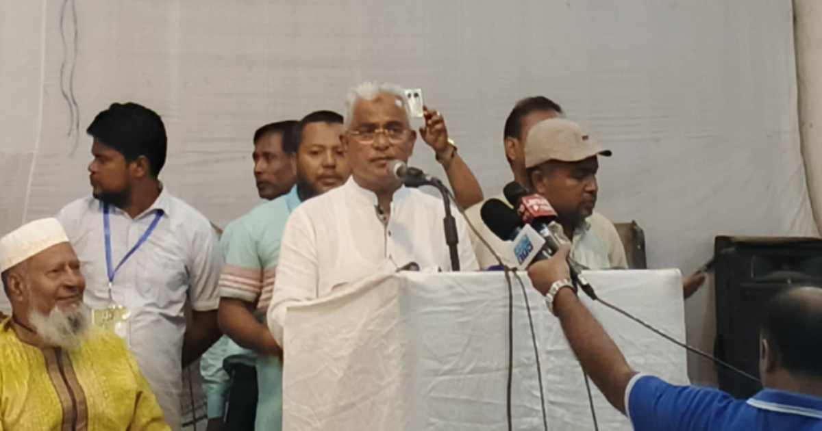 পালানোর আগে স্বজনদের খুদে বার্তা পাঠিয়েছিলেন হাসিনা: আলাল ব্যাংক