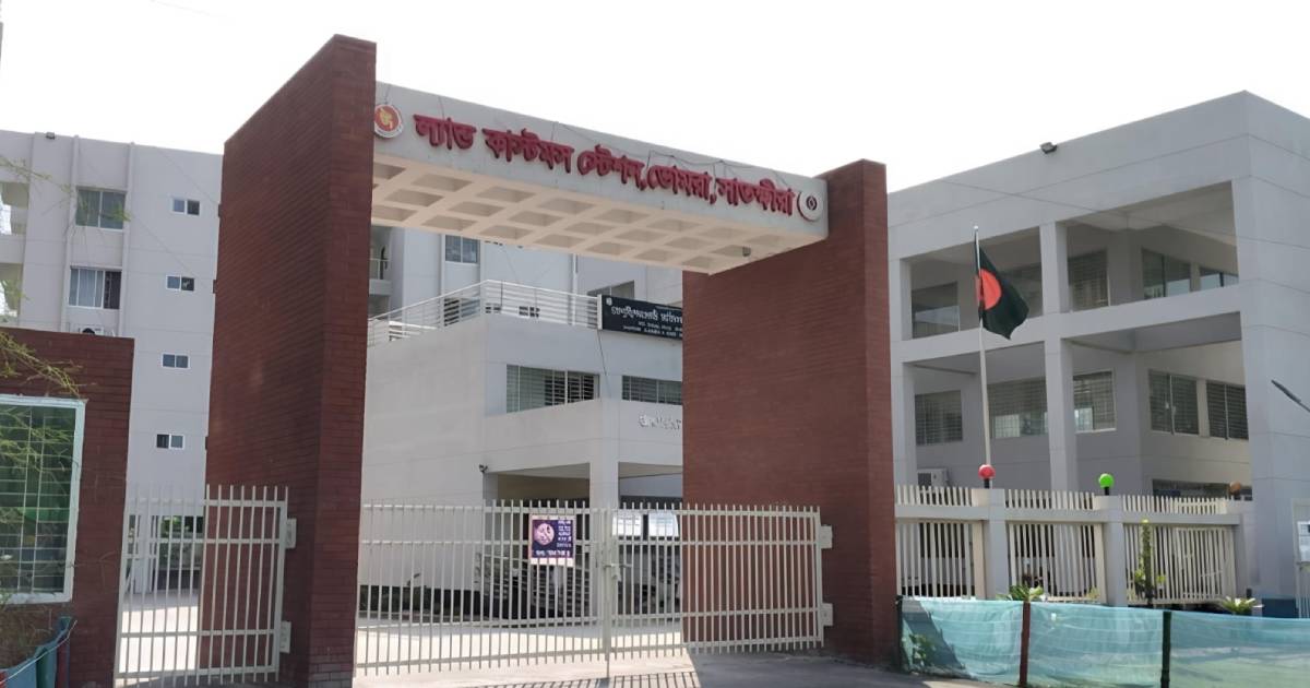 ভোমরা স্থলবন্দরে বেড়েছে রপ্তানি, রাজস্ব আয় ৯৭৮ কোটি টাকা ব্যাক অফিস