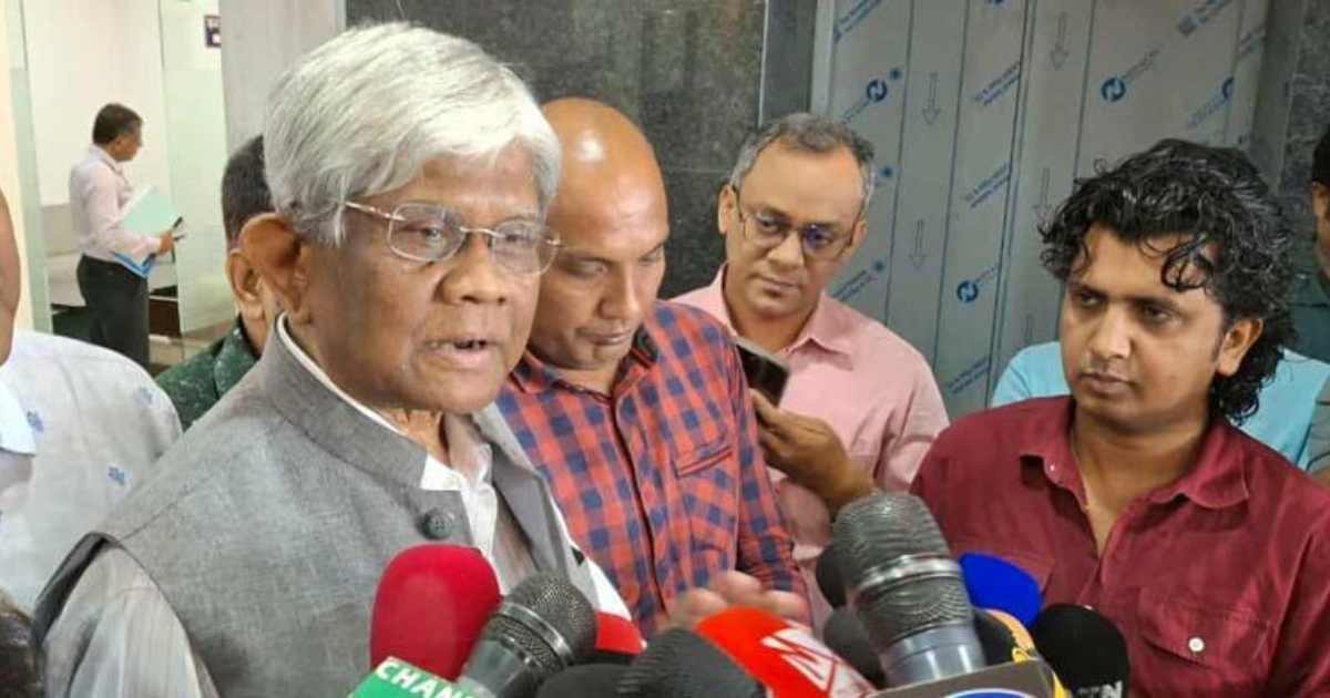 যুক্তরাষ্ট্রের ঘোষিত ৩৫ শতাংশ শুল্ক চূড়ান্ত না: অর্থ উপদেষ্টা তমিজউদ্দিন টেক্সটাইল
