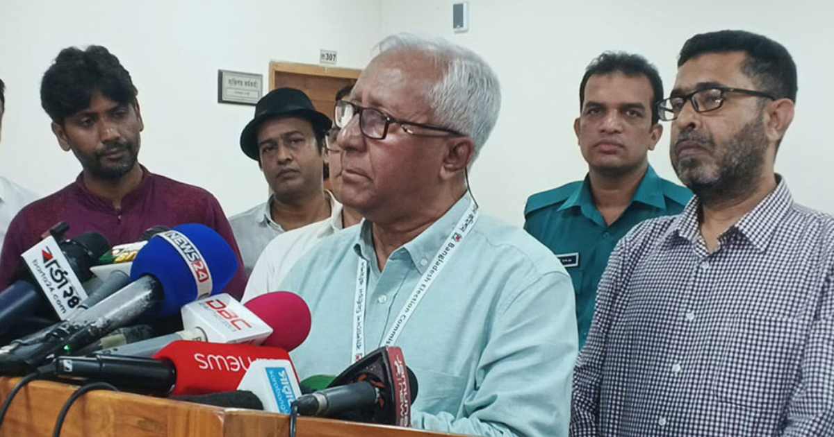 নির্বাচনের চূড়ান্ত রোডম্যাপ প্রকাশ চলতি সপ্তাহেই: ইসি সচিব সোনালী পেপার
