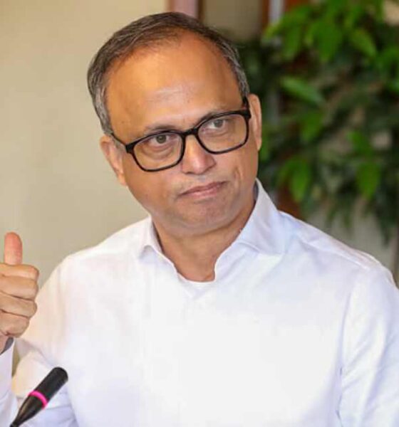 ড. ইউনূস