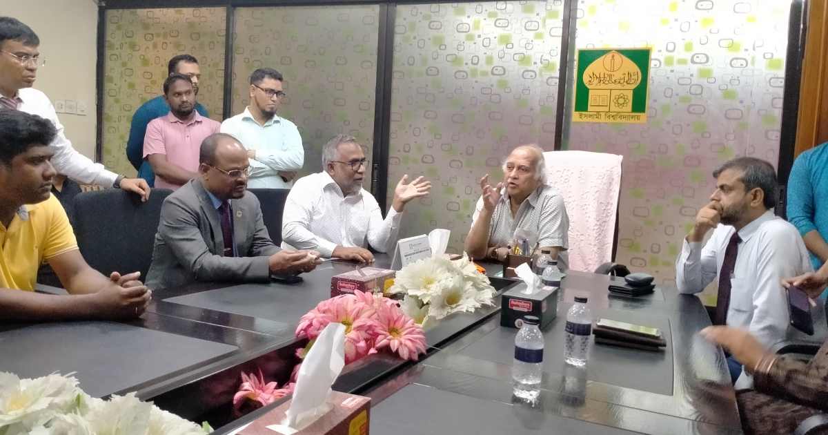 আমরা মেধার ভিত্তিতে শিক্ষক নিয়োগ দিতে সর্বোচ্চ চেষ্টা করছি: ইউজিসি চেয়ারম্যান ম্যারিকো