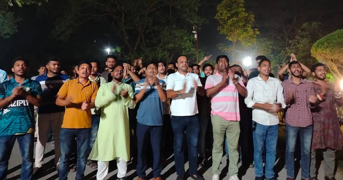 শান্তিপূর্ণ বাংলাদেশ চেয়েছিলাম কিন্তু পাচ্ছি লাশ: ইবি ছাত্রদল আহ্বায়ক ইসলামিক ফাইন্যান্স