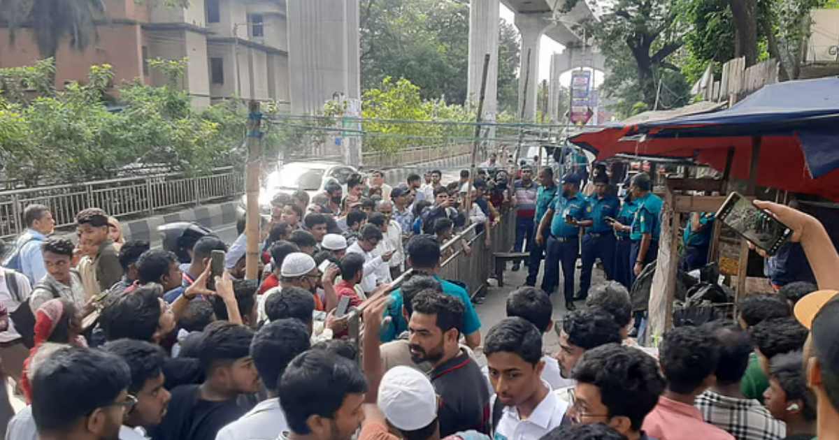 মেট্রোরেলের বিয়ারিং প্যাড খুলে এক ব্যক্তির মৃত্যু, মেট্রো চলাচল বন্ধ রূপালী ব্যাংক