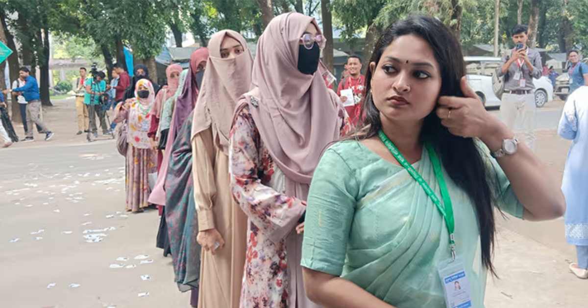 রাকসু নির্বাচনে ভোটগ্রহণ শুরু শেফার্ড ইন্ডাস্ট্রিজে