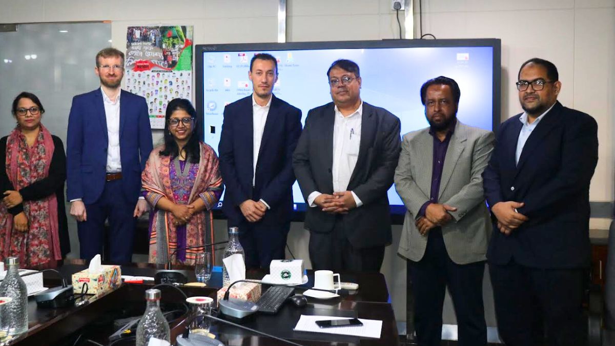 পুঁজিবাজারে