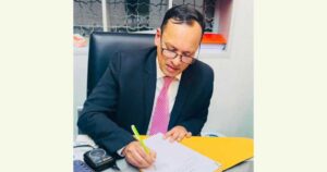 অ্যাটর্নি জেনারেলের দায়িত্ব গ্রহণ করলেন ব্যারিস্টার রুহুল কুদ্দুস কাজল