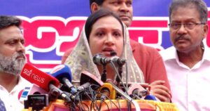 শেকড় ভুলে গেলে ৫ আগস্ট বার বার ফিরে আসবে: ফরজানা শারমিন