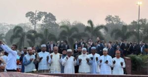 স্বাধীনতা দিবসে স্মৃতিসৌধে বিরোধীদলীয় নেতা শফিকুর রহমানের শ্রদ্ধা