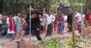 সম্পত্তি নিয়ে বিরোধ, বাবার কবর ভাঙচুর করল ছেলে