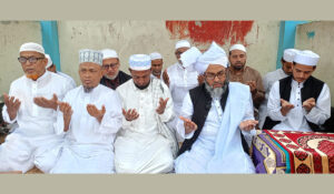 শরীয়তপুরে তারাবুনিয়া সরকার কান্দি ঈদগাহ মাঠে পবিত্র ঈদুল ফিতরের জামাত অনুষ্ঠিত