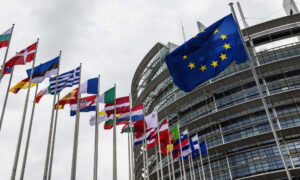 ইইউর বাইরে অভিবাসী আটক কেন্দ্র স্থাপনের প্রস্তাব পাস