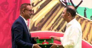 স্বাধীনতা পুরস্কার প্রাপ্তদের হাতে পদক তুলে দিলেন প্রধানমন্ত্রী