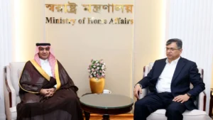 স্বরাষ্ট্রমন্ত্রীর সঙ্গে সৌদি রাষ্ট্রদূতের সৌজন্য সাক্ষাৎ