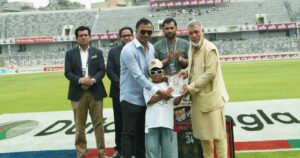 বিসিবির সম্মাননা পেলেন রুবেল