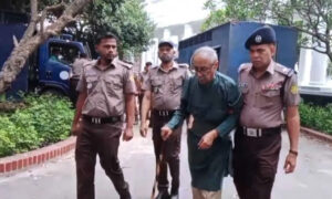 কারাগারে ডিভিশন চাইলেন শাহরিয়ার কবির